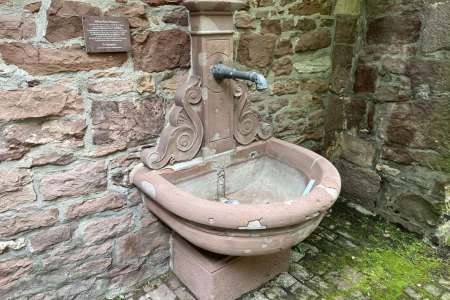 Alfons-Kern-Brunnen Brötzingen - Zustand vor der Sanierung
